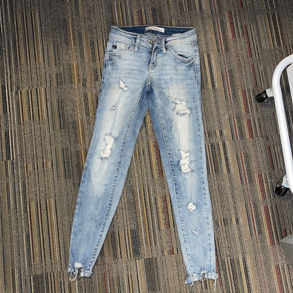 KanCan size 22 skinny jeans